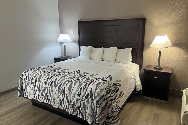 Room 20 of 35
