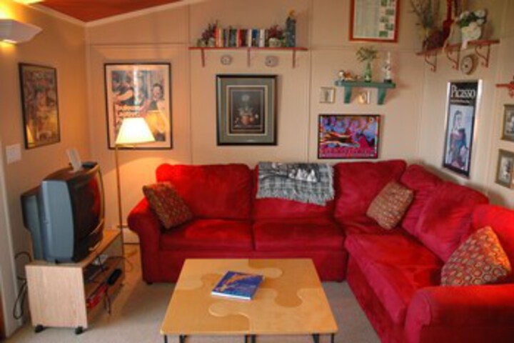 Room 8 of 250