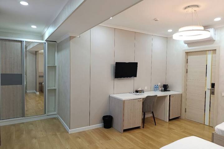 Room 25 of 52