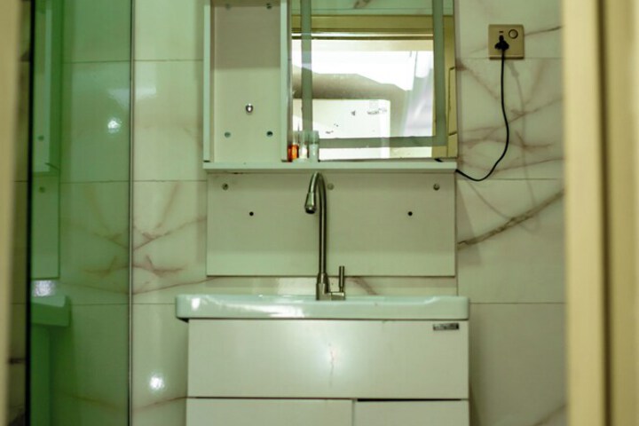 Room 29 of 49