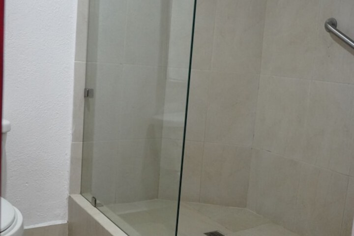 Room 20 of 46