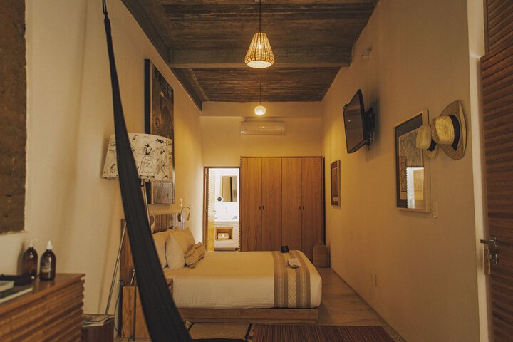 Room 15 of 36