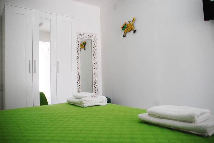 Room 16 of 46