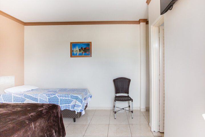 Room 17 of 35