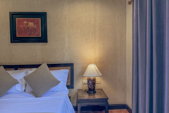 Room 27 of 81