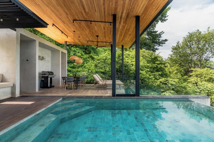 Pool 237 of 294