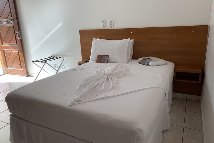 Room 8 of 42