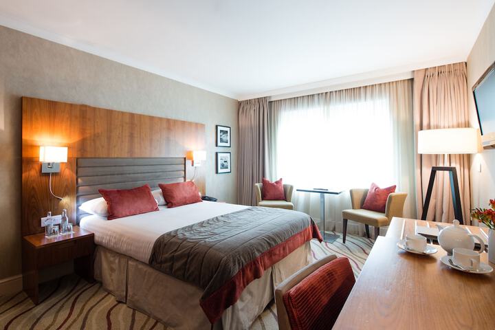 Room 13 of 48