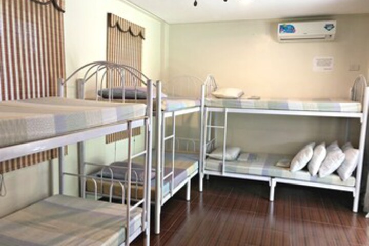 Room 26 of 37