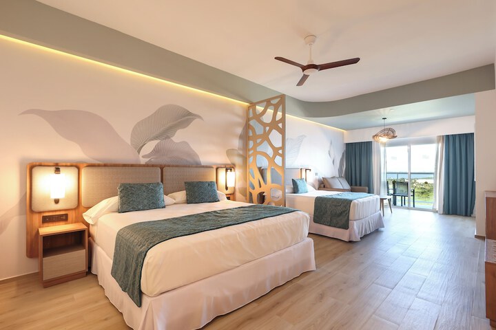 Room 19 of 223