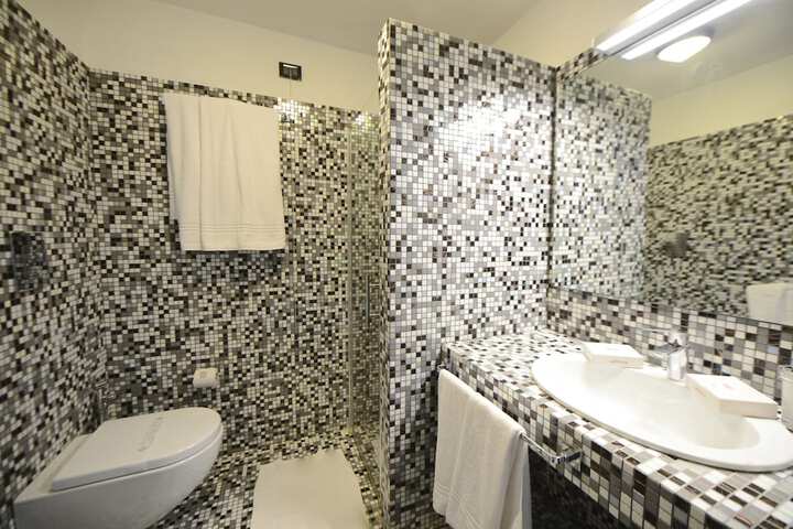 Room 30 of 75