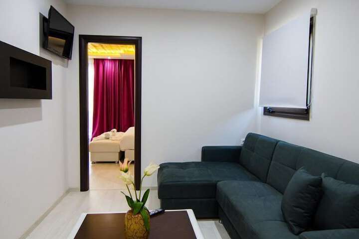 Room 42 of 82