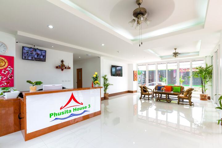 Guest Lobby