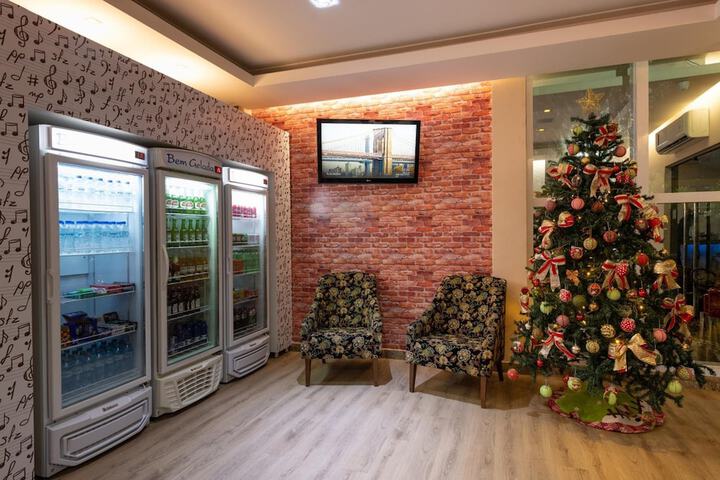 Entrance & Lobby