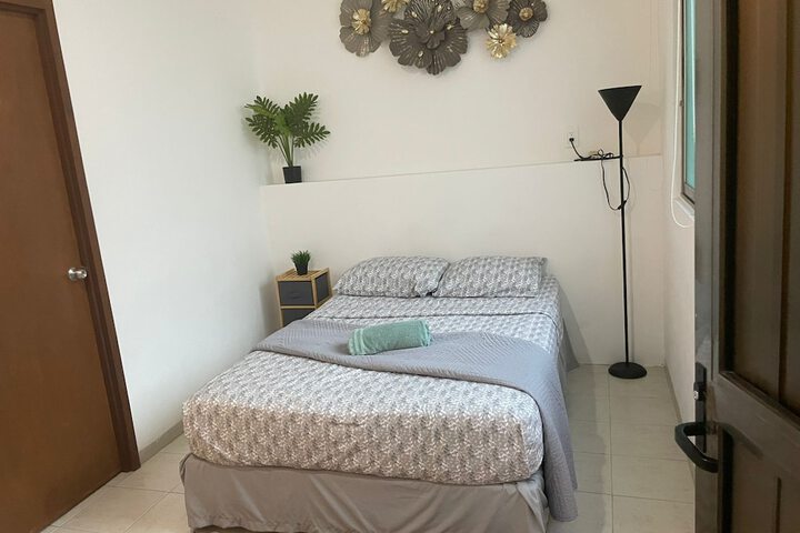 Room 11 of 36