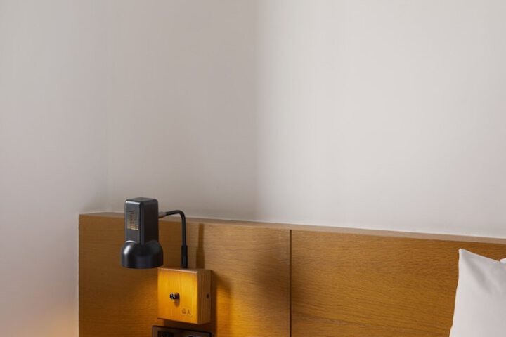 Room 64 of 151