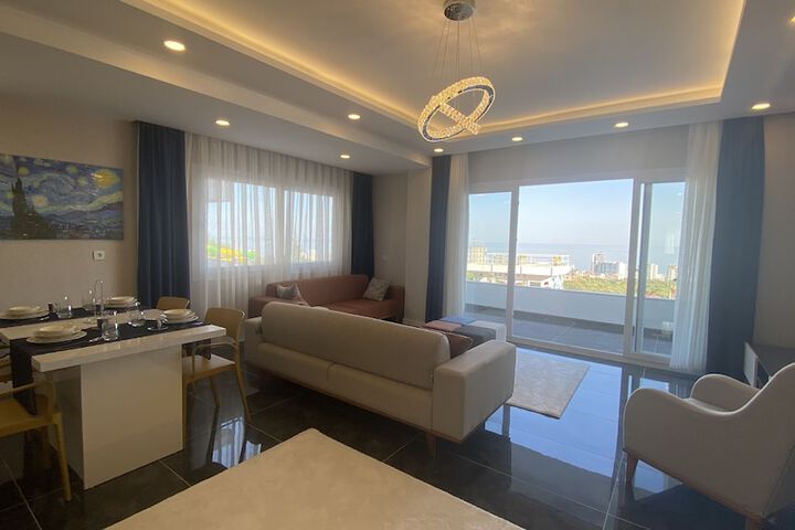 Room 5 of 19