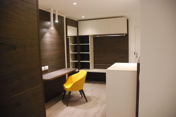Room 42 of 89