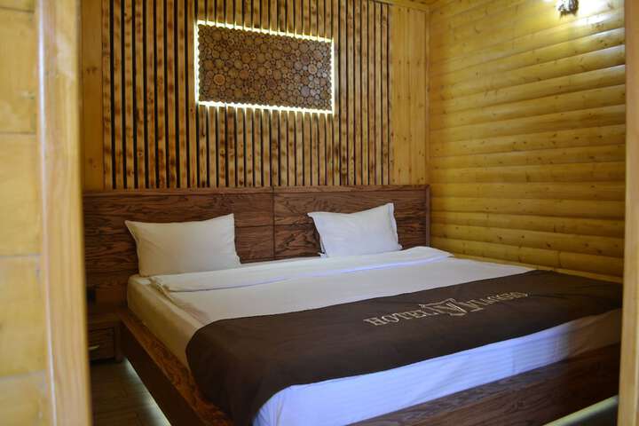 Room 14 of 75