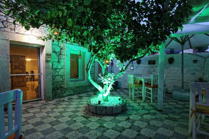 Monat Otel Hacimemis
