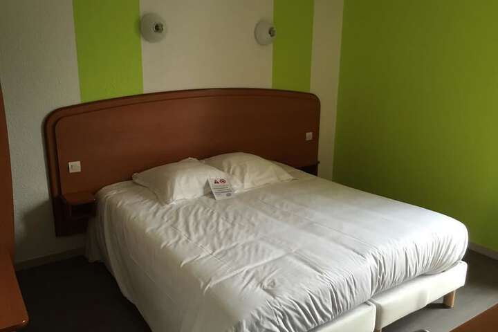 Room 18 of 39