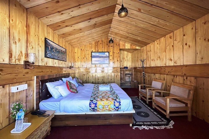 Room 6 of 43