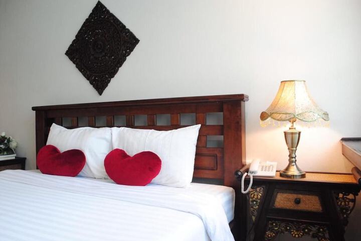 Room 10 of 60