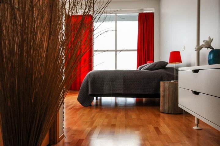 Room 10 of 64