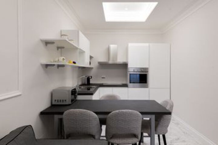 Room 14 of 22
