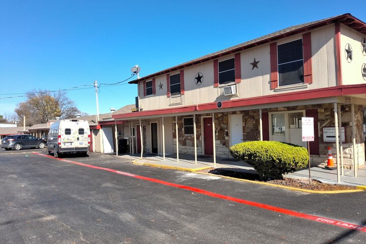 The Mint Motel in Arlington, TX