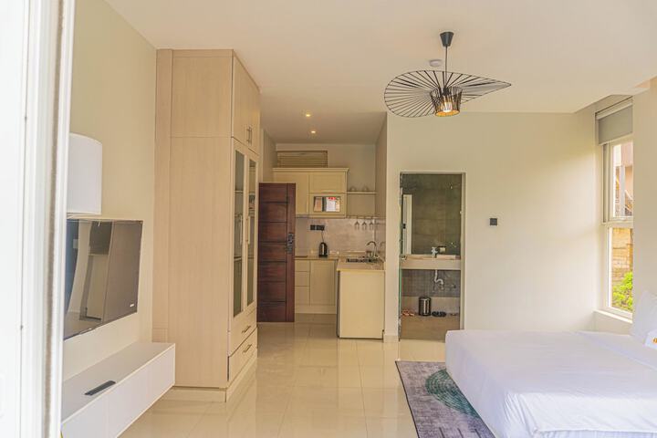 Room 2 of 38