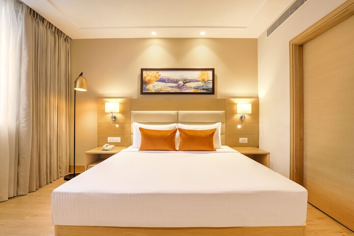 Room 13 of 42