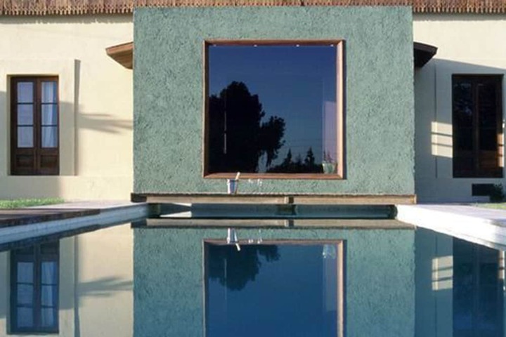 Pool Hotel