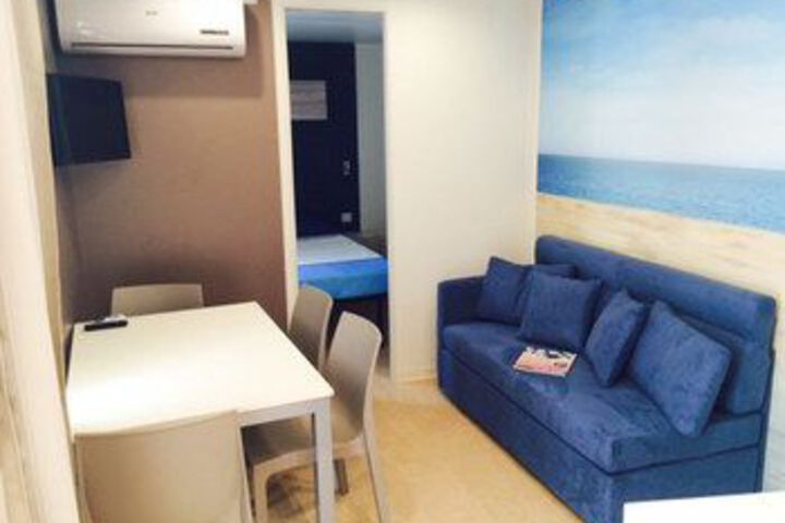 Room 41 of 60