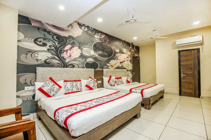 Room 14 of 23