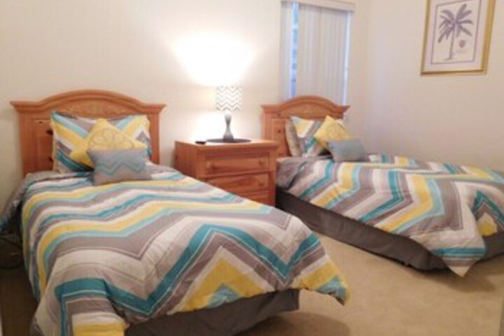 Room 25 of 29