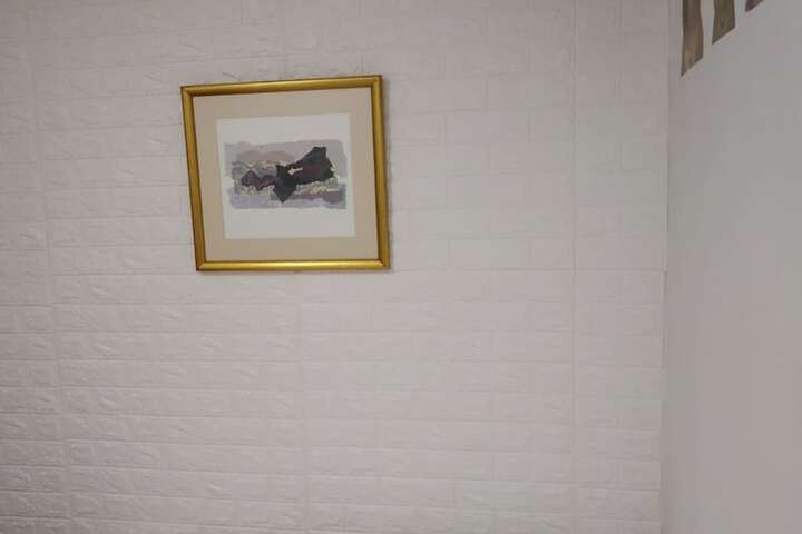 Room 27 of 28