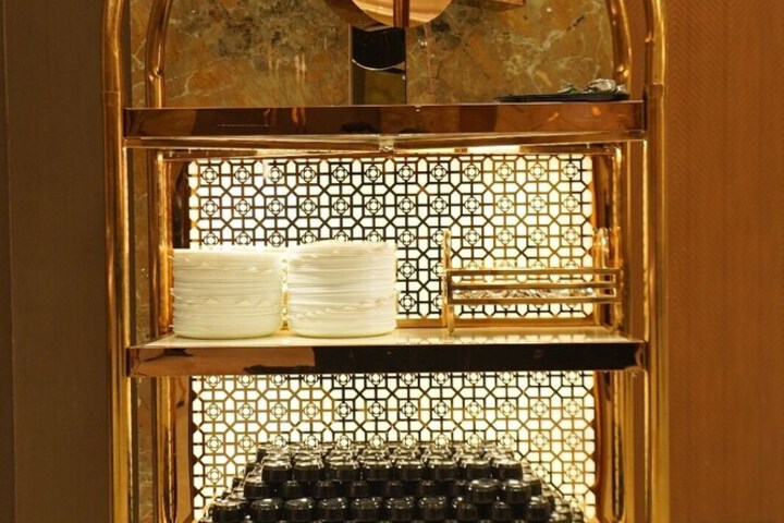 Ballroom/Hall 18 of 29