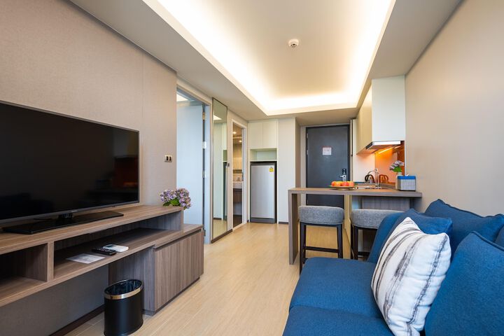 Room 8 of 190