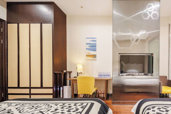 Room 36 of 140