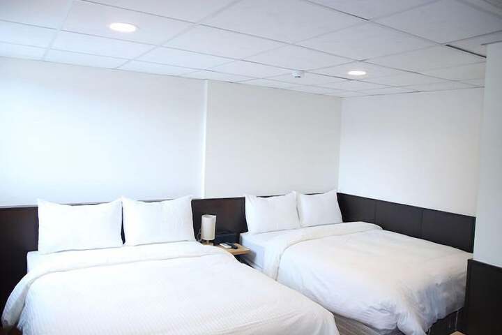 Room 7 of 41