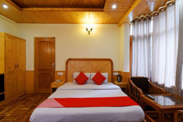 Room 16 of 26