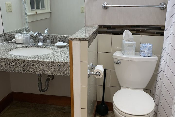 Clean Restrooms