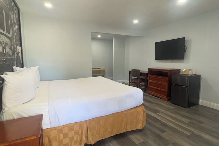 Room 21 of 60