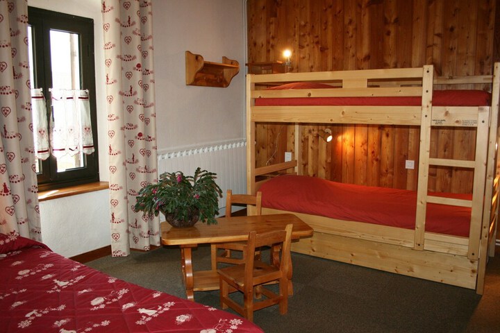 Room 3 of 59