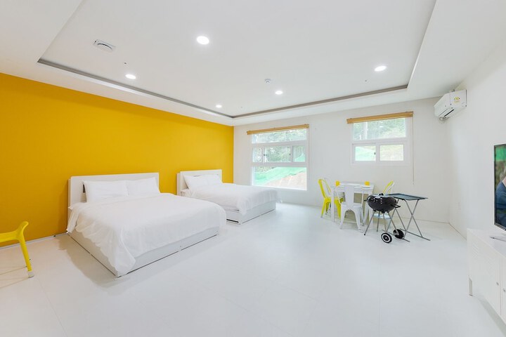 Room 25 of 125