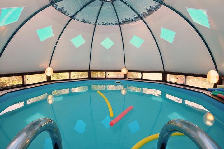 Pool Hotel