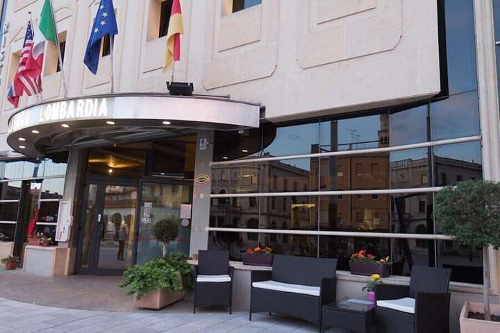 Hotel 17 of 20