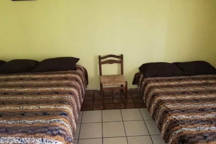 Room 7 of 18