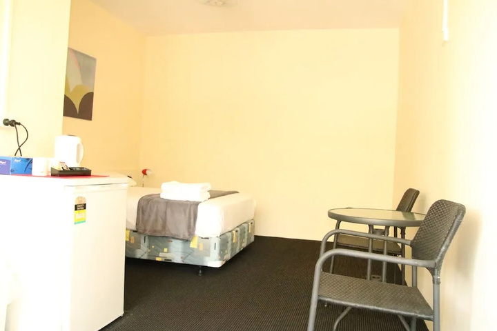Room 4 of 21